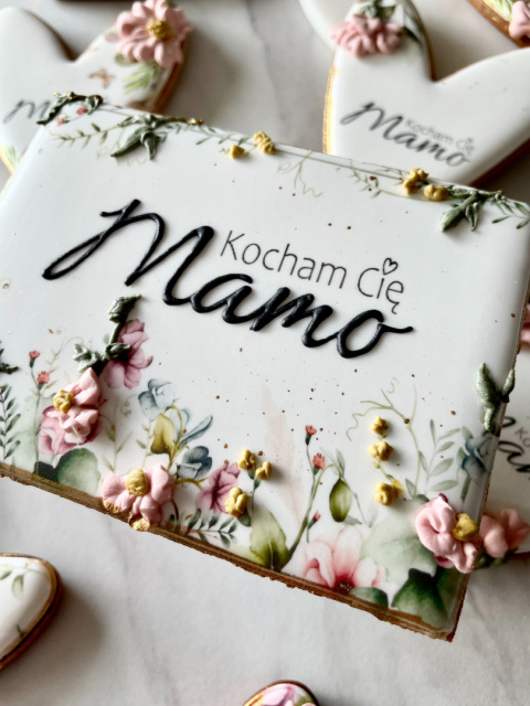 Ciastko Kocham Cię Mamo kwiatowa pocztówka w pudełku Ciastko Kocham Cię Mamo kwiatowa pocztówka w pudełku