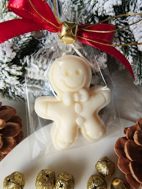 Świeczka zapachowa Pierniczkowa piernikowy ludek