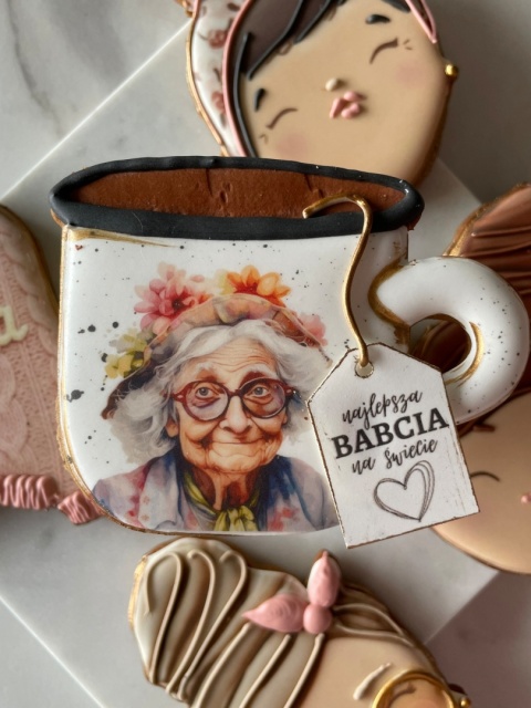 Pierniczek lukrowany kubek z herbatą Najlepsza Babcia na świecie