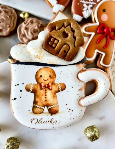 Pierniczek lukrowany kubek ze świątecznym kakao Ciastek z imieniem Pierniczek lukrowany kubek ze świątecznym kakao Ciastek z imieniem