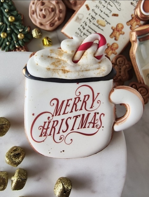 Pierniczek lukrowany kubek ze świątecznym kakao Merry Christmas Pierniczek lukrowany kubek ze świątecznym kakao Merry Christmas