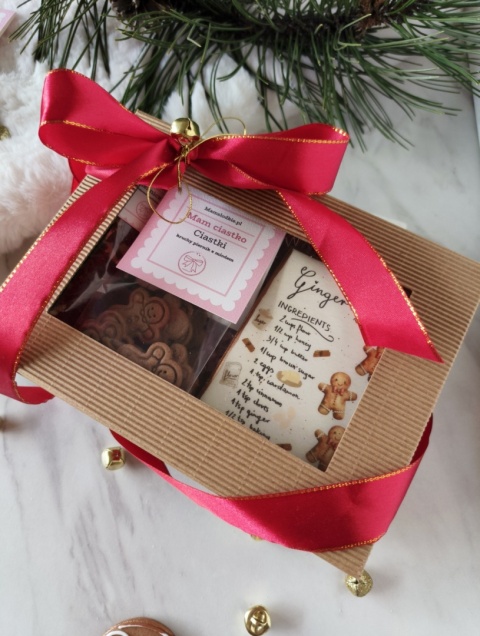 Zestaw prezentowy Pierniczek lukrowany przepis, ciastki i herbatka Zestaw prezentowy Pierniczek lukrowany przepis, ciastki i herbatka