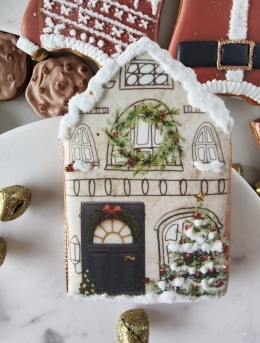 Pierniczek lukrowany snieżna kamieniczka świąteczna II
