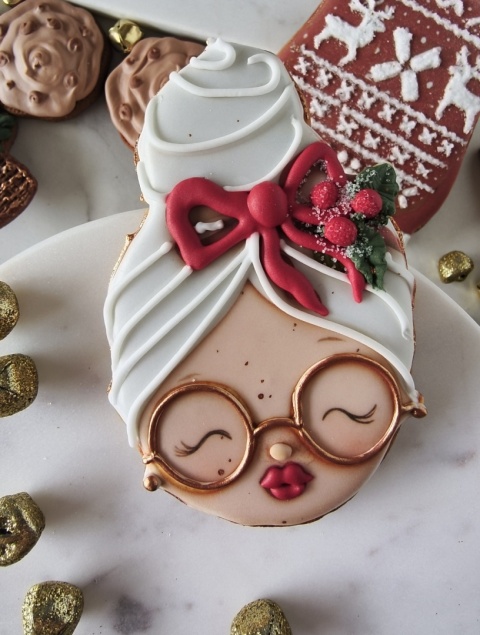 Pierniczek lukrowany świąteczny Pani Mikołajowa Pierniczek lukrowany świąteczny Pani Mikołajowa