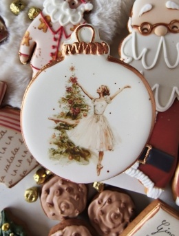 Pierniczek świąteczny bombka baletnica