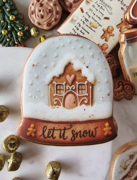 Pierniczek świąteczny śnieżna kula domek z piernika Let it snow Pierniczek świąteczny śnieżna kula domek z piernika Let it snow