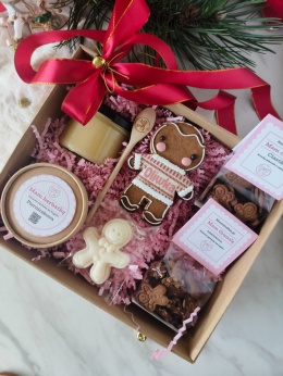 Zestaw prezentowy pierniczek Ciastek w sweterku Twoje imię PREMIUM