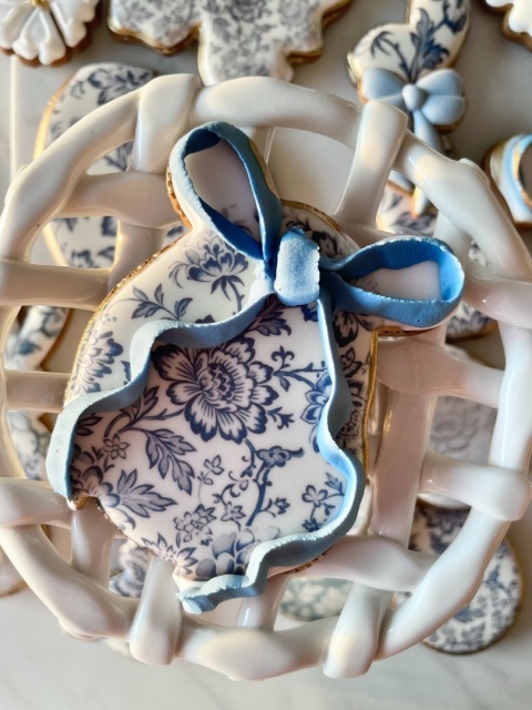 Ciastko lukrowane kolekcja chabrowa pisanka wielkanocna jajo do koszyczka kokarda M