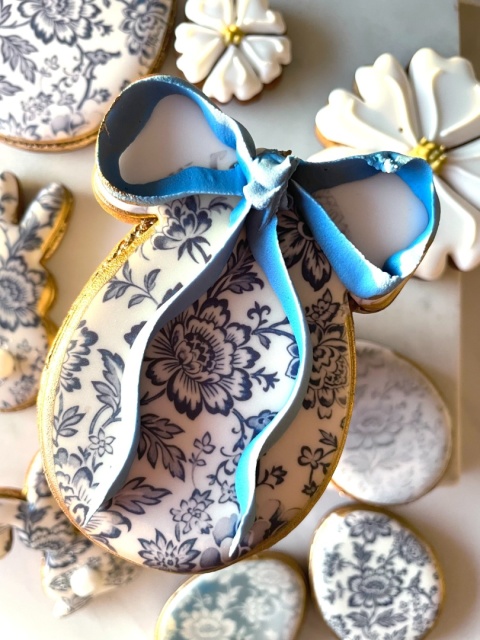 Ciastko lukrowane kolekcja chabrowa pisanka wielkanocna jajo do koszyczka kokarda S