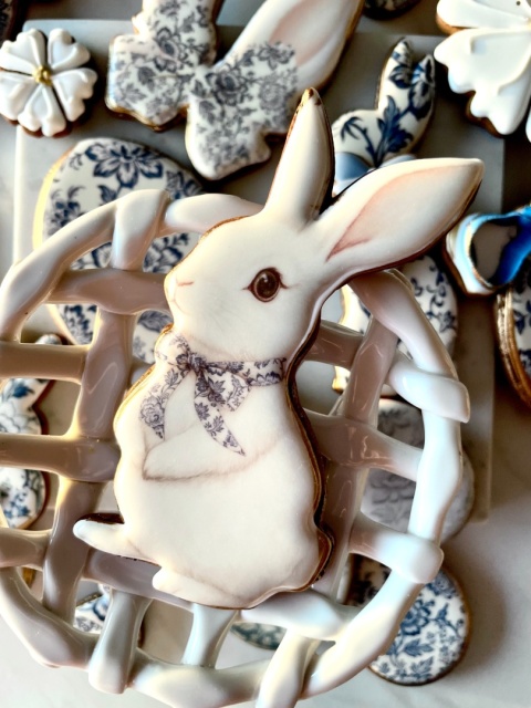 Ciastko lukrowane kolekcja chabrowa zając z kokardą do koszyczka