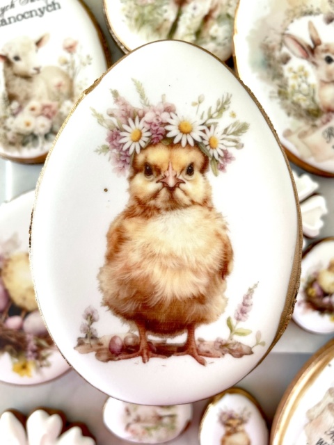 Ciastko lukrowane pisanka wielkanocna jajo do koszyczka kurczak w wianku L