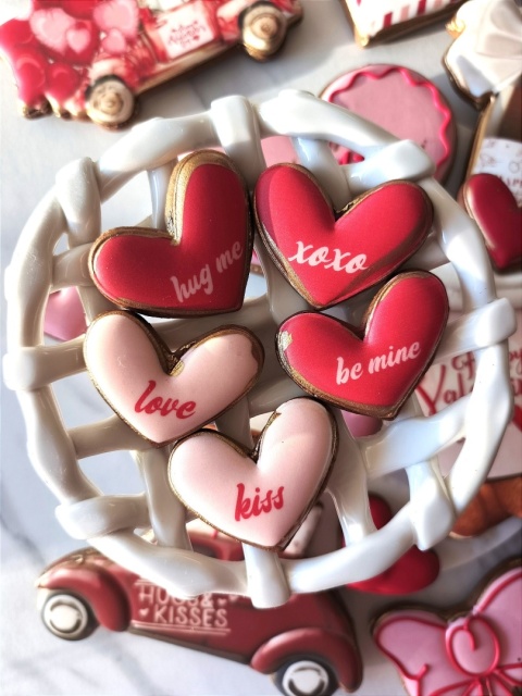 Pierniczek lukrowany serduszka napisy miłosne zestaw 5 sztuk