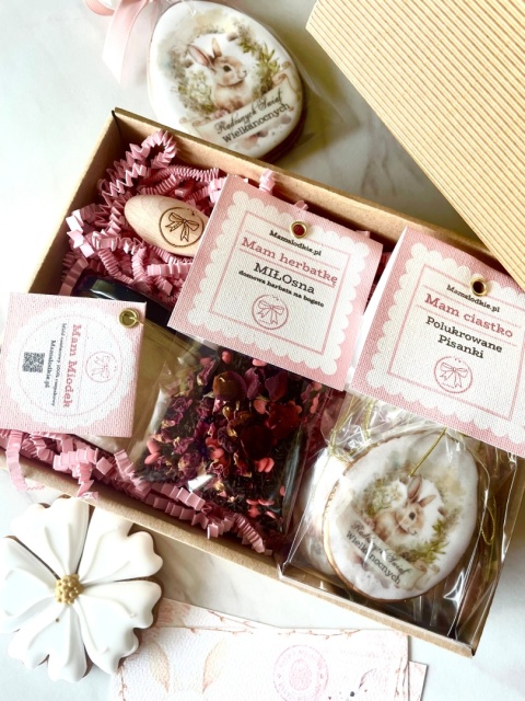 Zestaw prezentowy polukrowane pisanki zajączki miodek łyżeczka z logoi herbatka