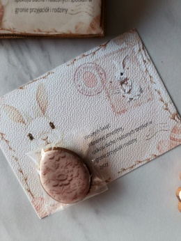 Pocztówka wielkanocna kartka ciastko lukrowane pisanka jajo kolekcja różana