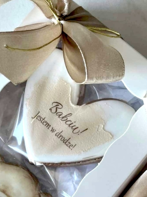 Ciastko lukrowane serce beż baby shower chrzest komunia podziękowanie prezent dla gości pamiątka